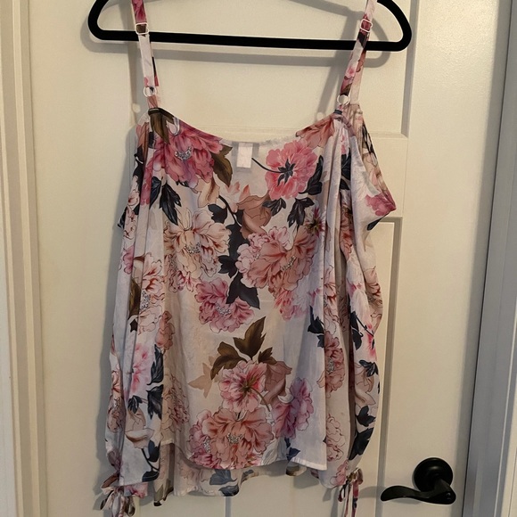 Torrid Floral Off the Shoulder Top - Picture 2 of 5